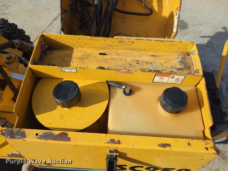 image for item OD9210 2004 Vermeer SC252 stump grinder