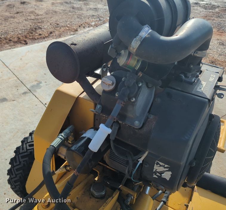 image for item OD9210 2004 Vermeer SC252 stump grinder