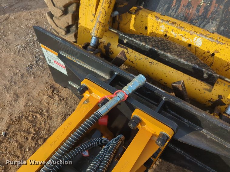 image for item OD9216 2023 Wolverine CB-11-750F  skid steer breaker