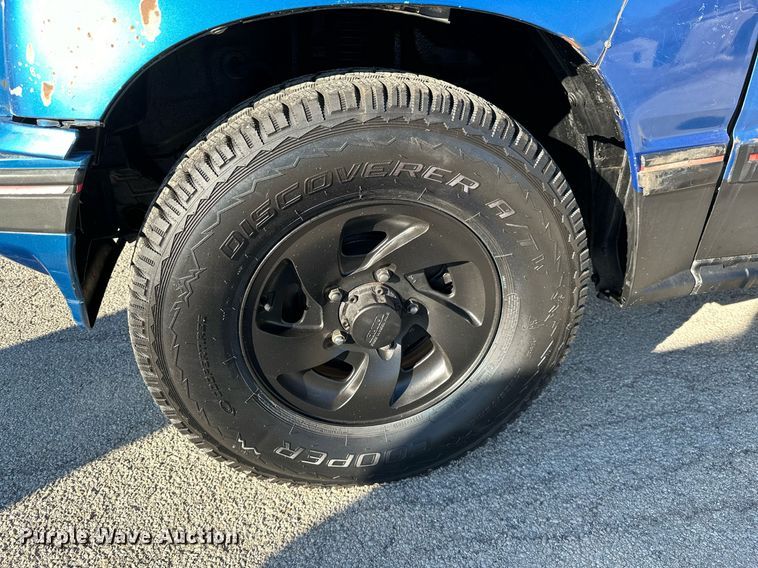 image for item OD9784 1991 Geo Tracker SUV