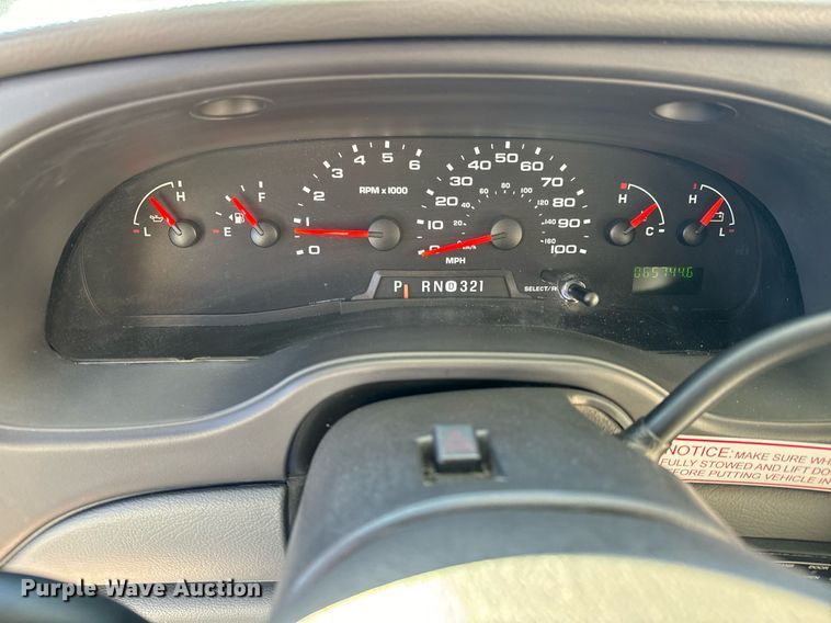 image for item OD9934 2008 Ford  E350 Super Duty shuttle bus