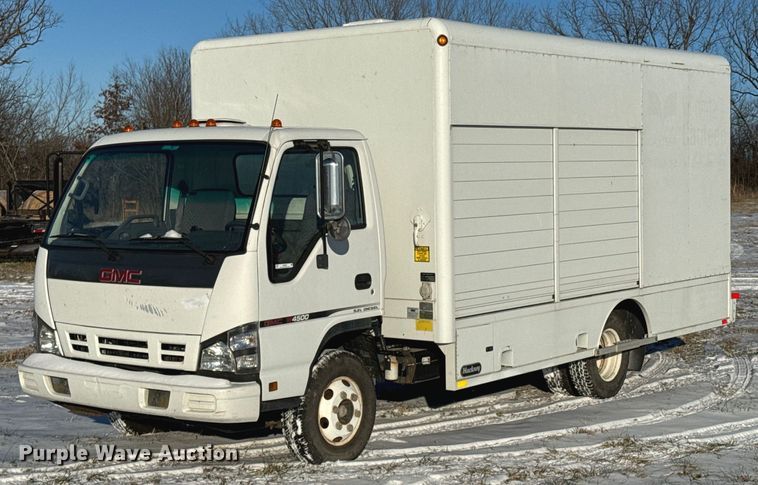image for item OD9947 2007 GMC W4500 box truck