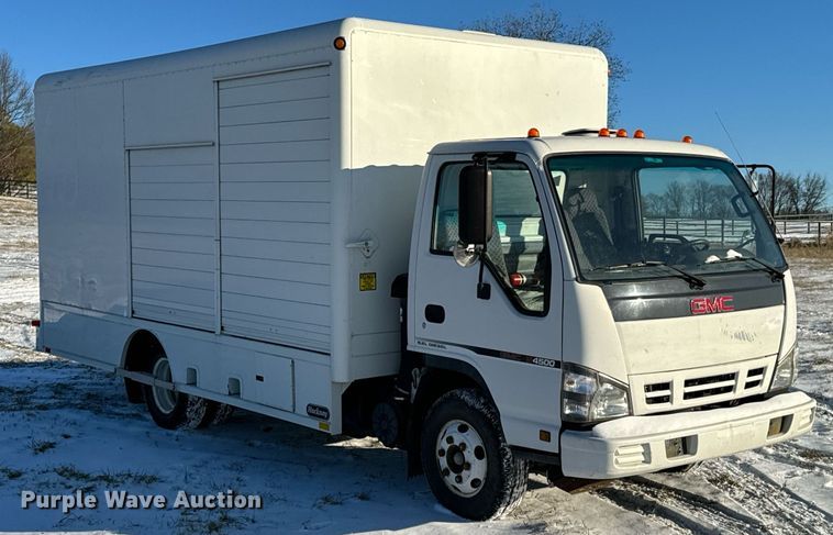 image for item OD9947 2007 GMC W4500 box truck