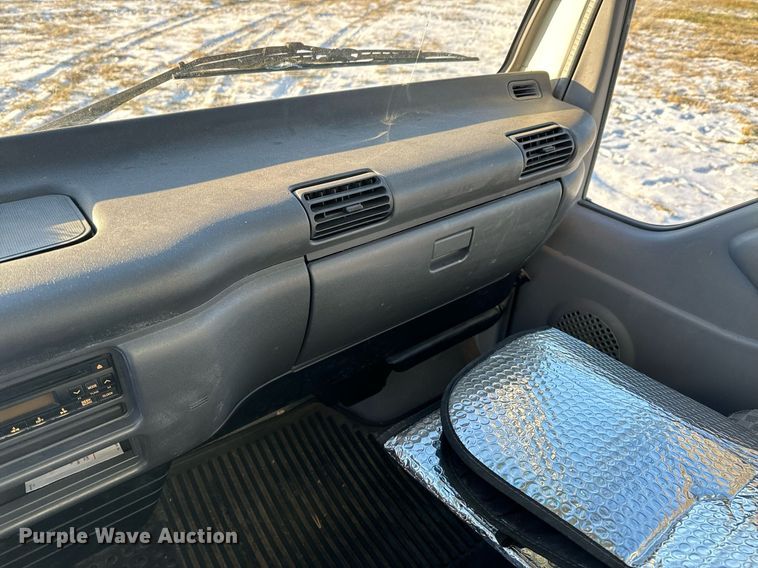 image for item OD9947 2007 GMC W4500 box truck