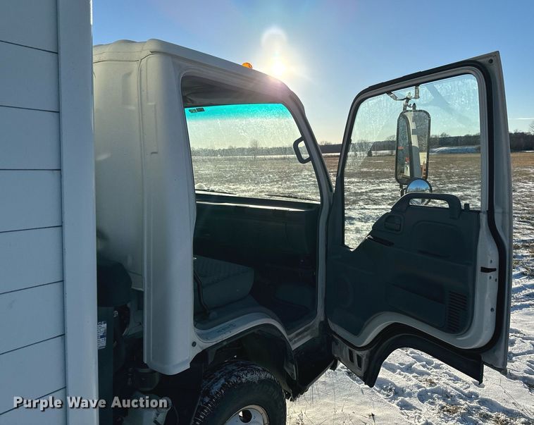 image for item OD9947 2007 GMC W4500 box truck