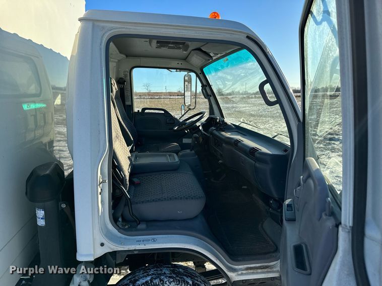 image for item OD9947 2007 GMC W4500 box truck