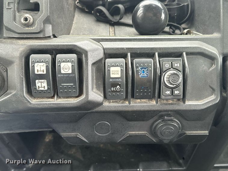 image for item OD9973 2019 Can-Am Defender HD10 utility vehicle