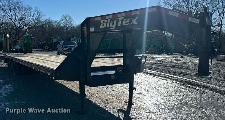 image for item OF9233 2019 BigTex 22GNHD equipment trailer