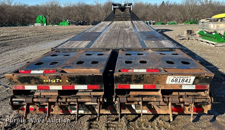 image for item OF9233 2019 BigTex 22GNHD equipment trailer