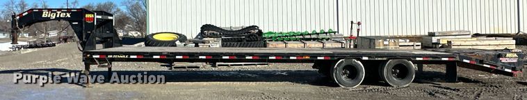 image for item OF9233 2019 BigTex 22GNHD equipment trailer