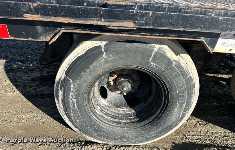 image for item OF9233 2019 BigTex 22GNHD equipment trailer