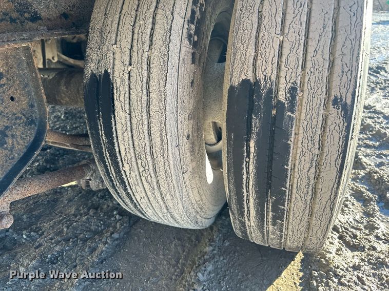 image for item OF9233 2019 BigTex 22GNHD equipment trailer