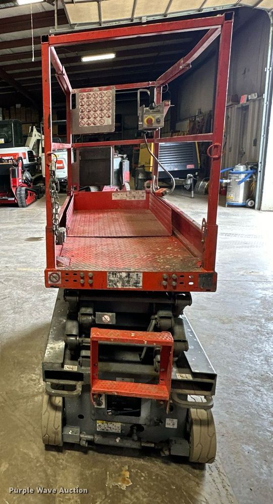 image for item OF9237 Skyjack SJIII 3219 scissor lift