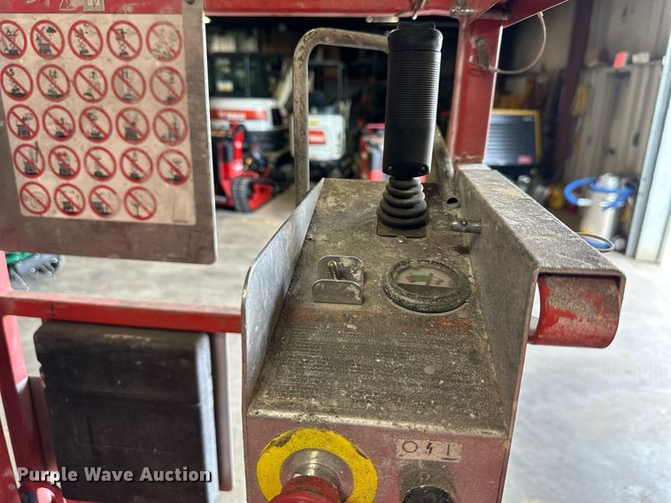 image for item OF9237 Skyjack SJIII 3219 scissor lift