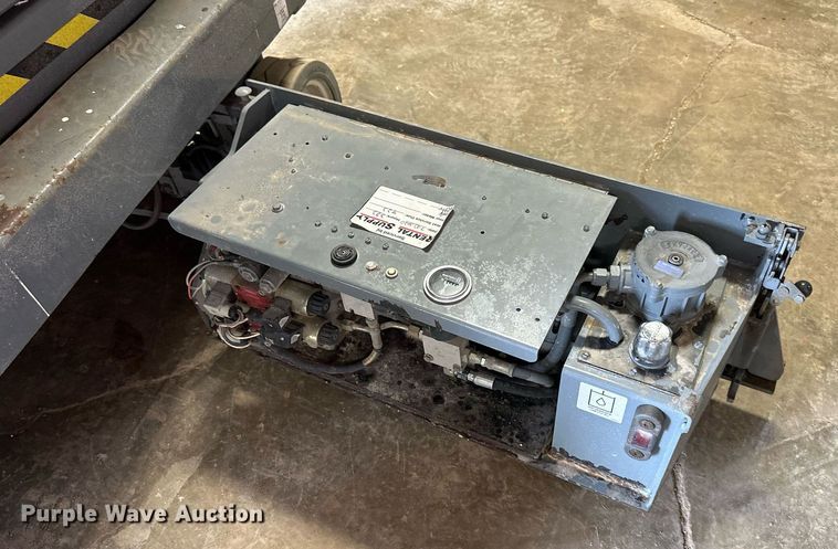 image for item OF9237 Skyjack SJIII 3219 scissor lift