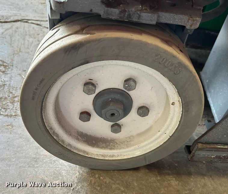 image for item OF9237 Skyjack SJIII 3219 scissor lift