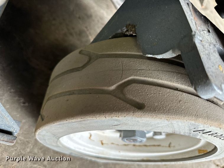 image for item OF9237 Skyjack SJIII 3219 scissor lift