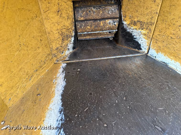 image for item OF9240 2016 Vermeer BC900XL wood chipper