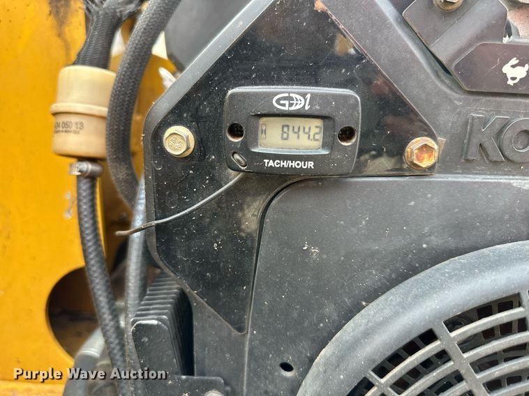 image for item OF9241 2016 Vermeer BC700XL wood chipper