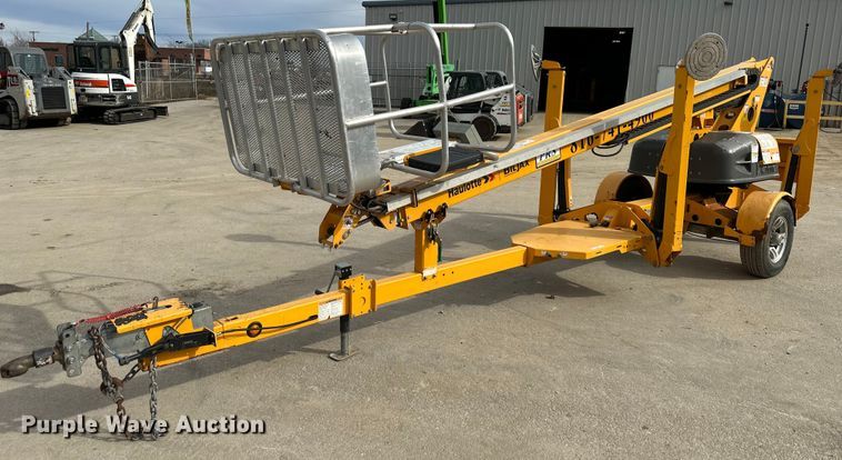 image for item OF9242 2014 Haulotte  3632T boom lift