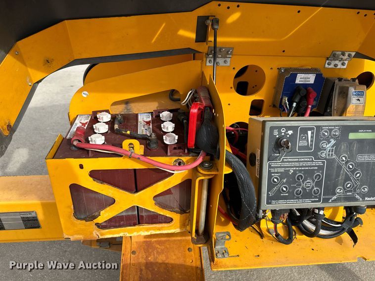 image for item OF9242 2014 Haulotte  3632T boom lift