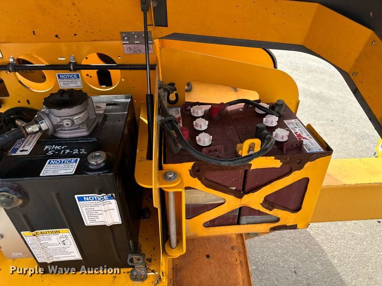 image for item OF9242 2014 Haulotte  3632T boom lift