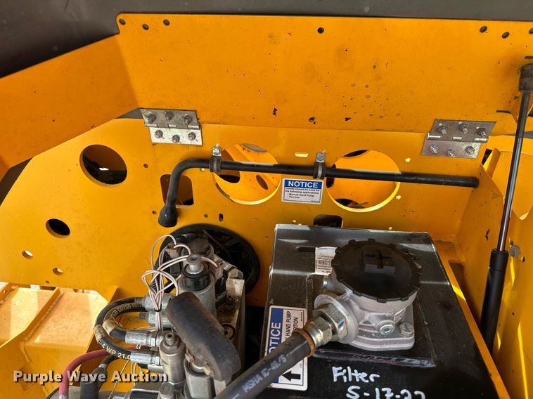 image for item OF9242 2014 Haulotte  3632T boom lift