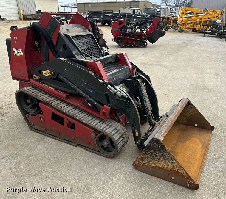 image for item OF9245 2018 Toro TX1000 compact utility loader