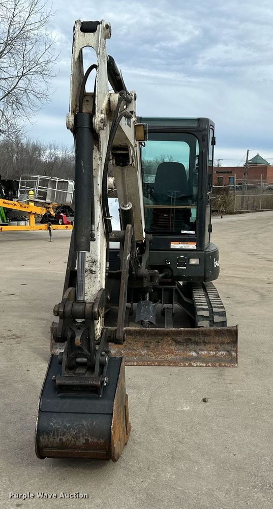 image for item OF9252 2017 Bobcat E42 mini excavator