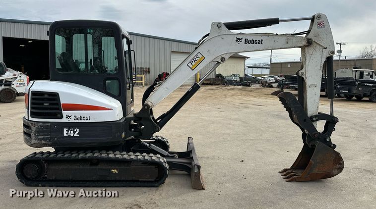 image for item OF9252 2017 Bobcat E42 mini excavator