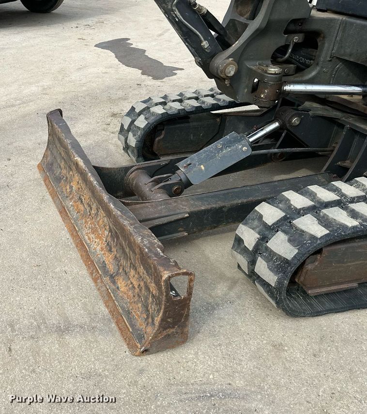 image for item OF9252 2017 Bobcat E42 mini excavator