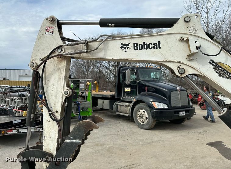 image for item OF9252 2017 Bobcat E42 mini excavator