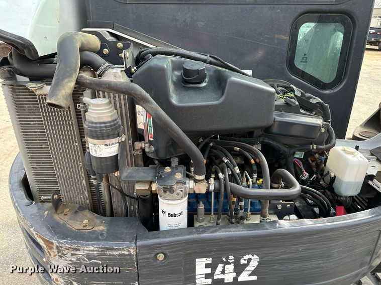 image for item OF9252 2017 Bobcat E42 mini excavator