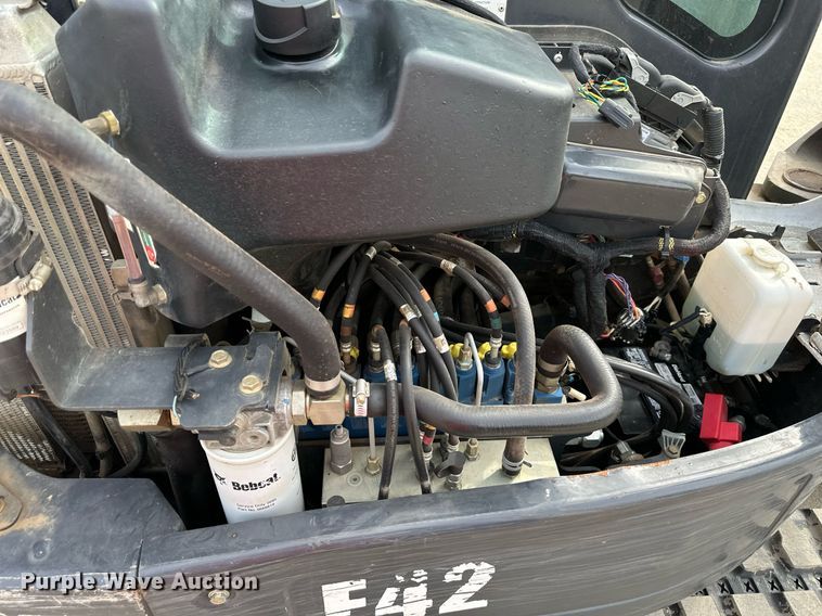 image for item OF9252 2017 Bobcat E42 mini excavator