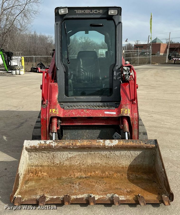 image for item OF9254 2018 Takeuchi TL8 tracked skid steer loader