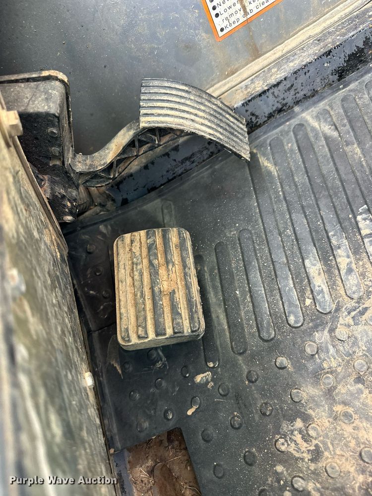 image for item OF9254 2018 Takeuchi TL8 tracked skid steer loader