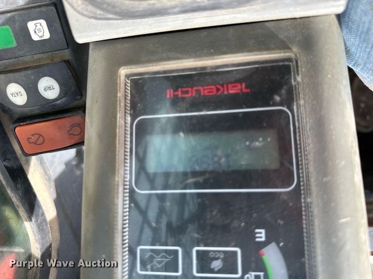 image for item OF9254 2018 Takeuchi TL8 tracked skid steer loader