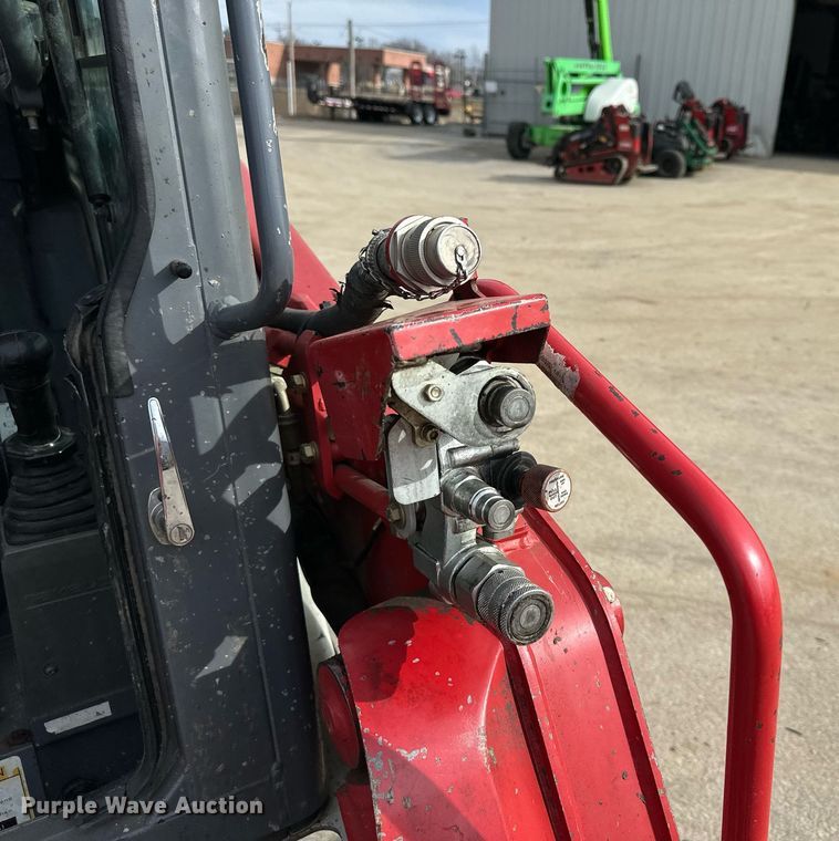 image for item OF9254 2018 Takeuchi TL8 tracked skid steer loader