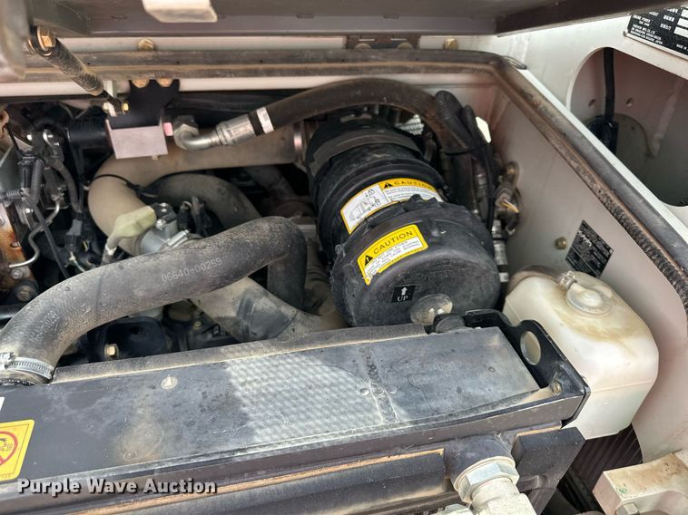 image for item OF9254 2018 Takeuchi TL8 tracked skid steer loader