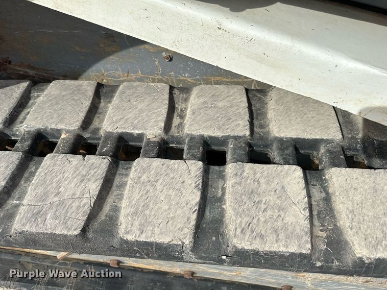 image for item OF9254 2018 Takeuchi TL8 tracked skid steer loader