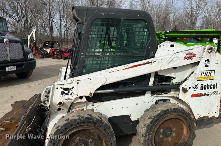 image for item OF9255 2015 Bobcat  S550 skid steer loader