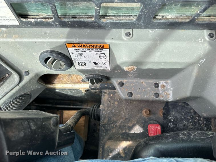 image for item OF9255 2015 Bobcat  S550 skid steer loader