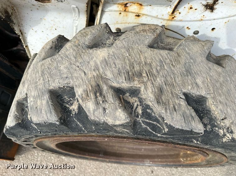 image for item OF9255 2015 Bobcat  S550 skid steer loader