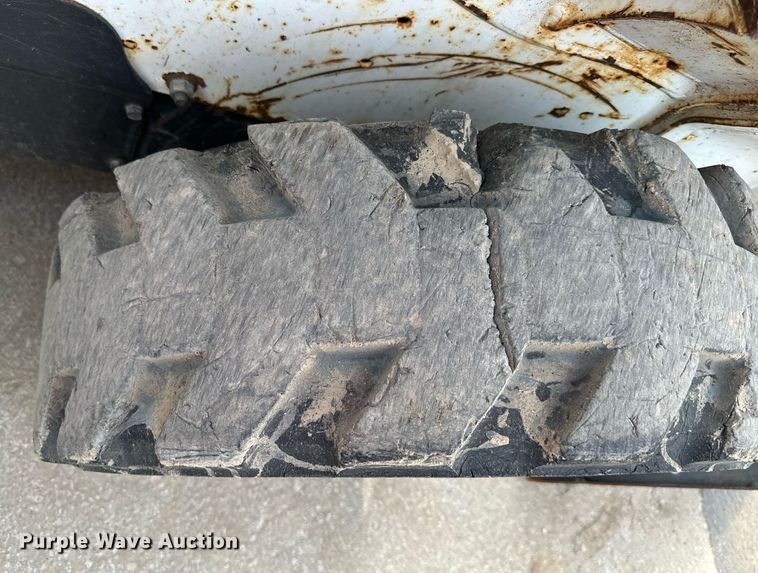 image for item OF9255 2015 Bobcat  S550 skid steer loader