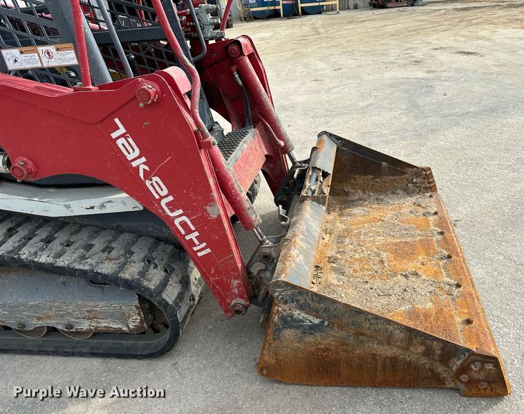 image for item OF9257 2018 Takeuchi TL6R tracked skid steer loader