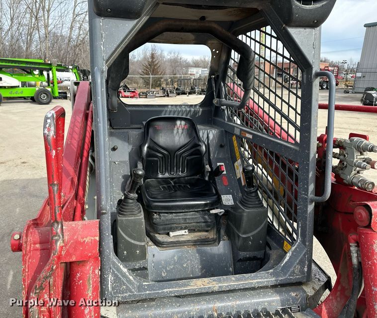 image for item OF9257 2018 Takeuchi TL6R tracked skid steer loader