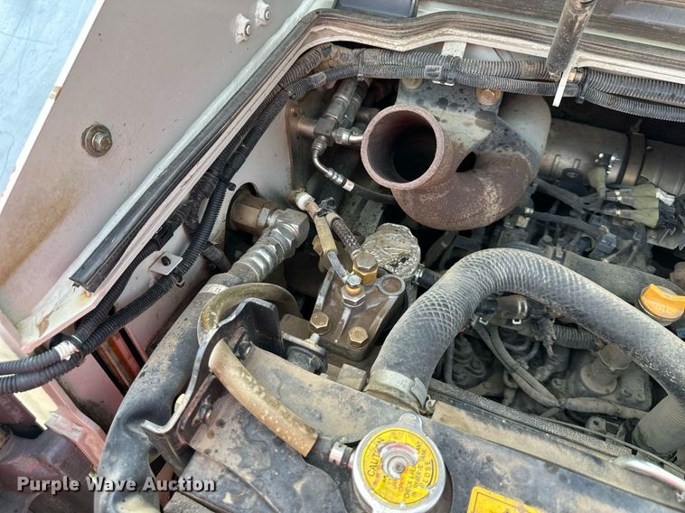 image for item OF9257 2018 Takeuchi TL6R tracked skid steer loader