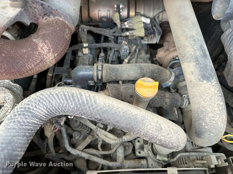 image for item OF9257 2018 Takeuchi TL6R tracked skid steer loader