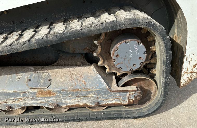 image for item OF9257 2018 Takeuchi TL6R tracked skid steer loader