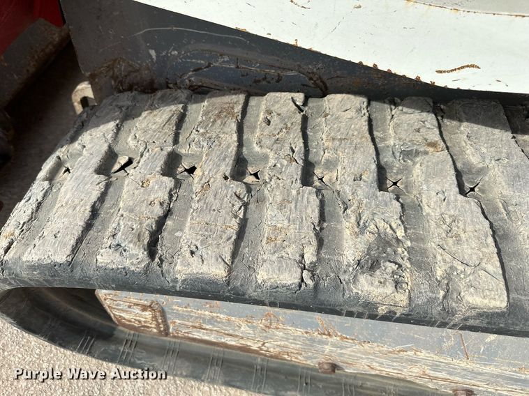 image for item OF9257 2018 Takeuchi TL6R tracked skid steer loader